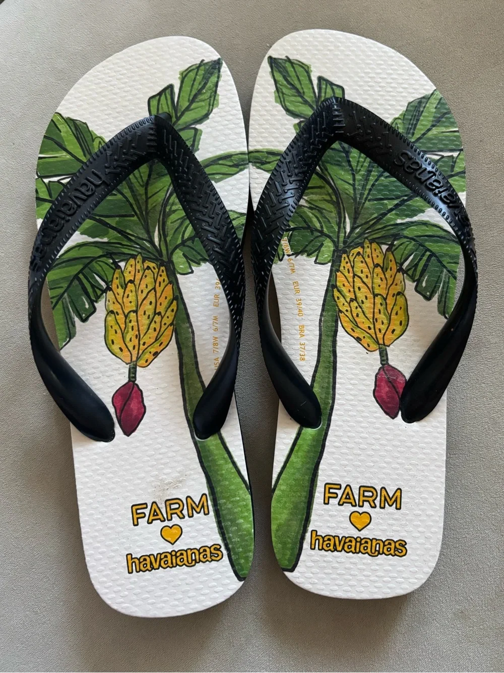 FARM Rio x Havaianas New Tropical Flip Flops Palm Tree Cream Black Womens 7/8